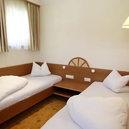 Neuwirt Hotel 4*
