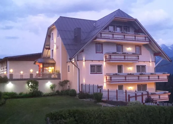Hotel Neuwirt 4*